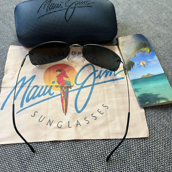 Maui Jim Waikiki Sunglasses - Picture 5 of 9